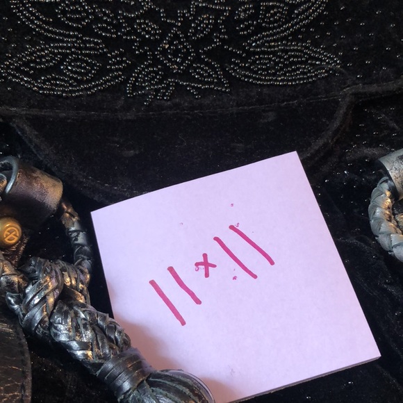 Francesco Biasia velvet beaded shoulder bag - Picture 8 of 8